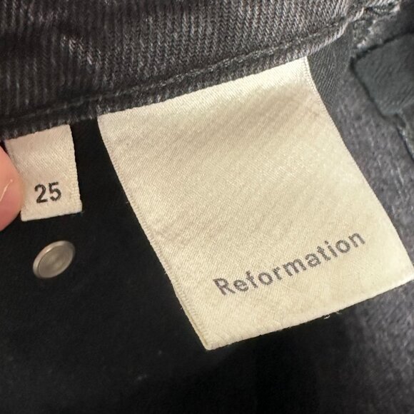 Reformation Julia High Cigarette Jeans Pacific Black Womens Size 25 Denim Raw - Picture 6 of 15